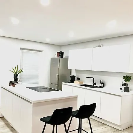 Highlife One Apartment *